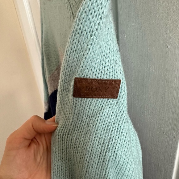 Roxy Sweater - Picture 3 of 4
